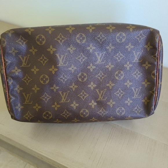 LV Speedy 30 - Picture 13 of 16